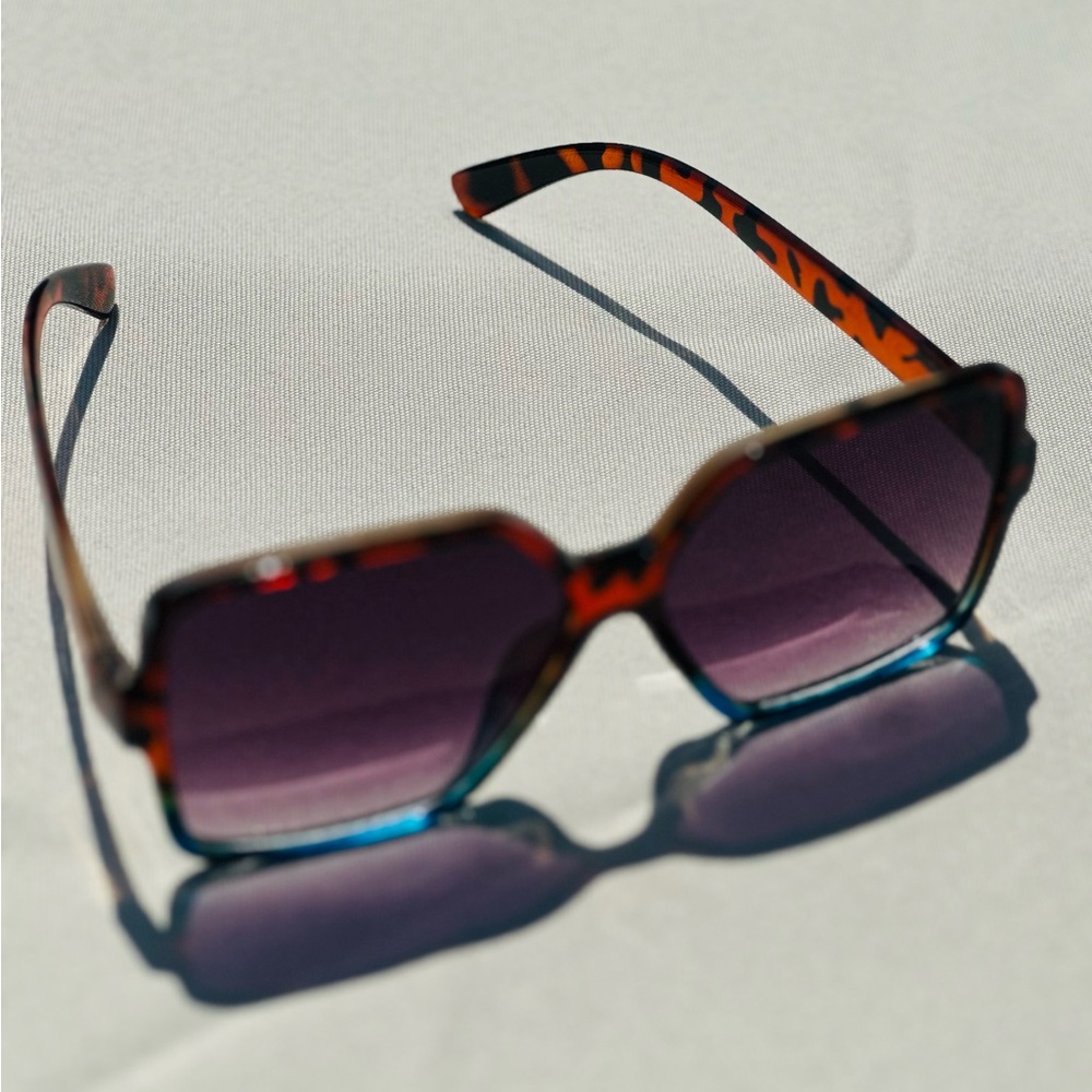 Tortoiseshell Square Sunglasses